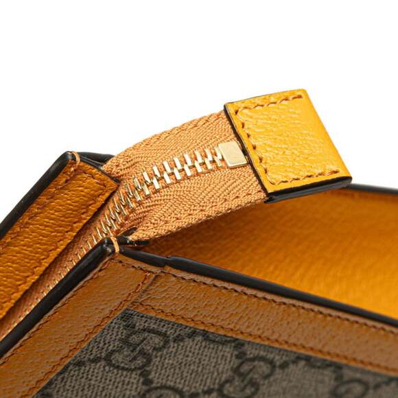 GUCCI Authentic Cream Leather Clutch Bag - Picture 5 of 10